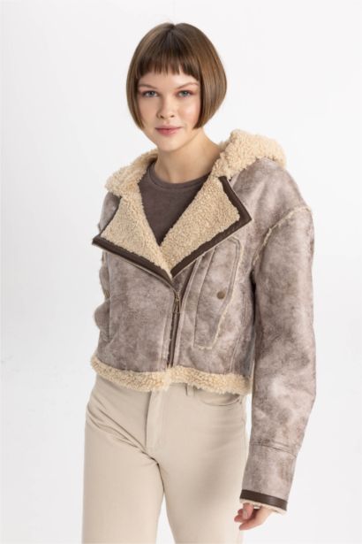 Regular Kalıp Kapüşonlu İçi Suni Kürkü Crop Suni Deri Ceket