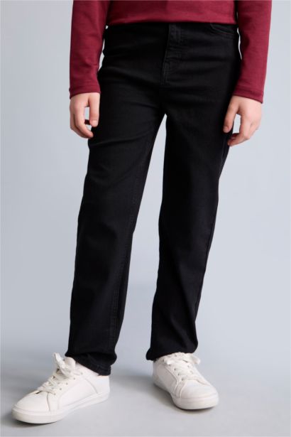 Straight Fit Jeans