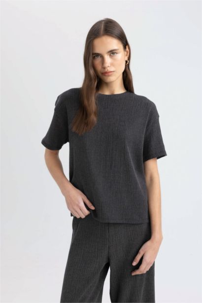 Relax Fit Crew Neck Crepe Short Sleeve T-Shirt