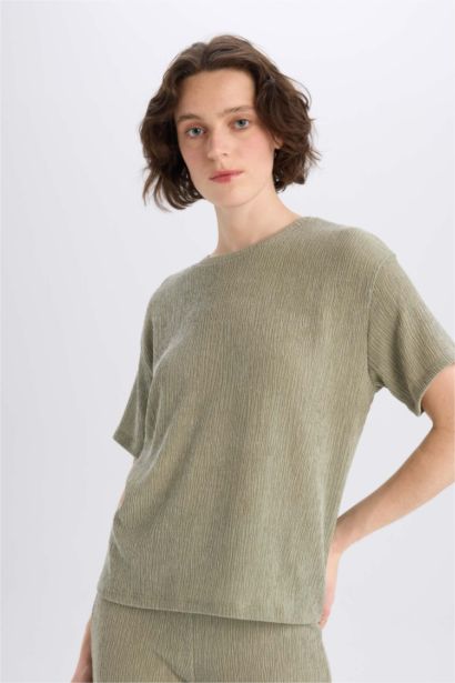 T-shirt ample en tissu froissé à col rond et manches courtes