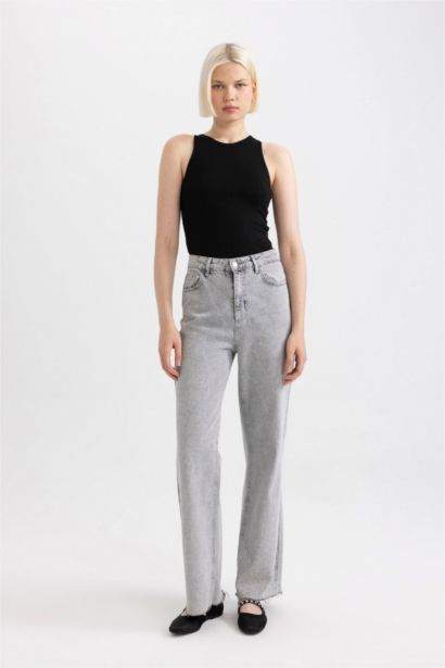 أندر شيرت اسود سليم فيت بدون كم