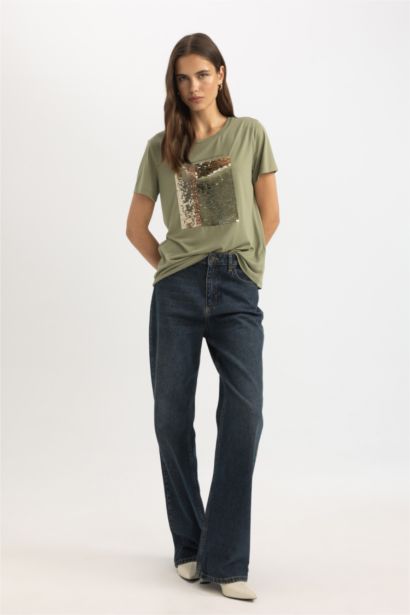 Regular Fıt Kısa Kollu Tişört