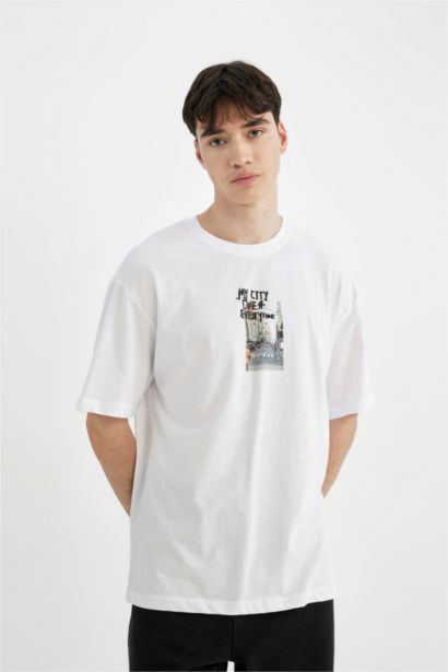 Comfort Regular Fit Rahat Kalıp Bisiklet Yaka Sırt Baskılı Kısa Kollu Tişört