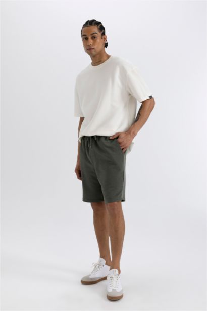 Slim Fit Pique Shorts