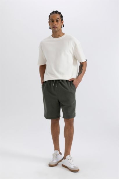 Slim Fit Pique Shorts