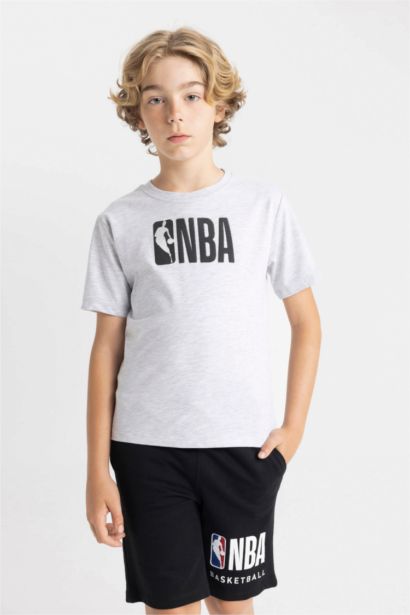 NBA Wordmark Bisiklet Yaka Kısa Kollu Tişört Erkek Çocuk