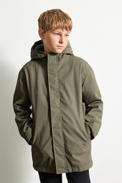 Windproof Waterproof Hooded Plush Lining Jacket