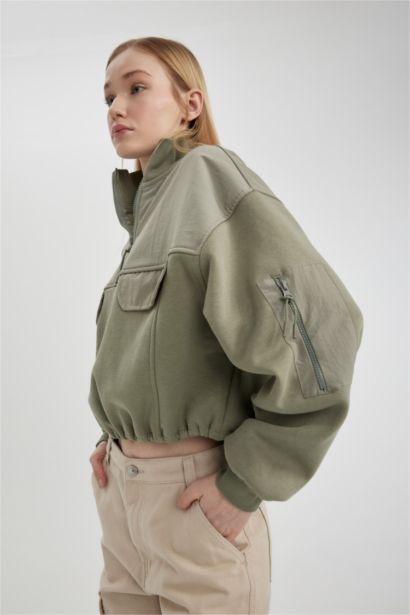 سويت شيرت كروب قصة فضفاضة بسحاب