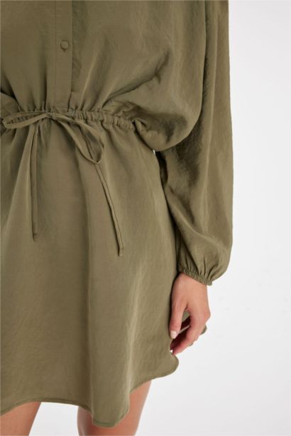 Mini Robe basique à col chemise et ceinture