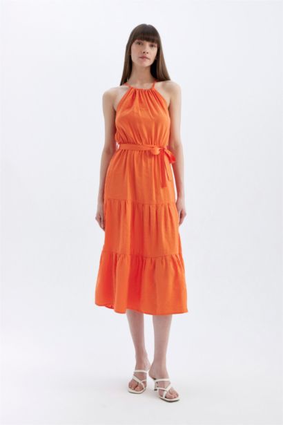 فستان ميدي بدون كم بحزام