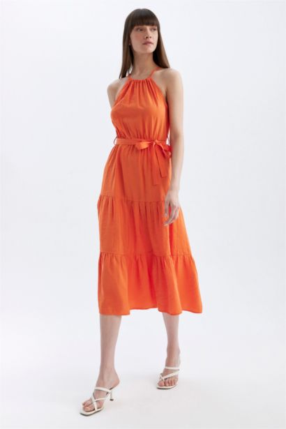 فستان ميدي بدون كم بحزام