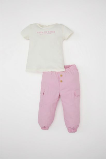 Ensemble T-shirt à manches courtes imprimé et pantalon parachute