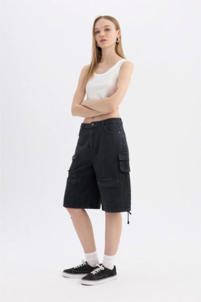 Short Bermuda en Gabardine à Taille Normale