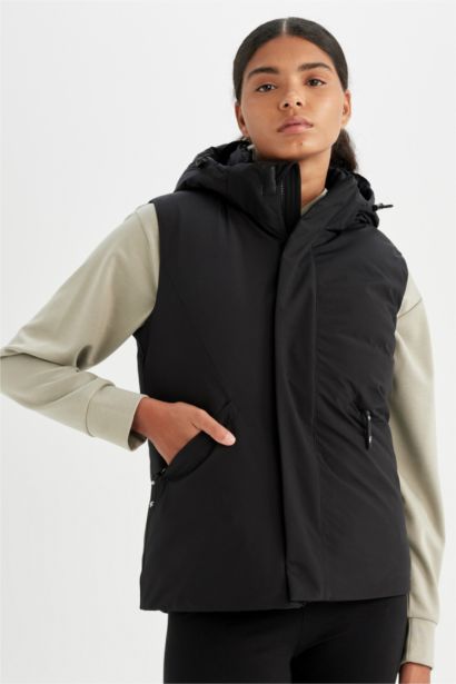 Water Repellent Vest