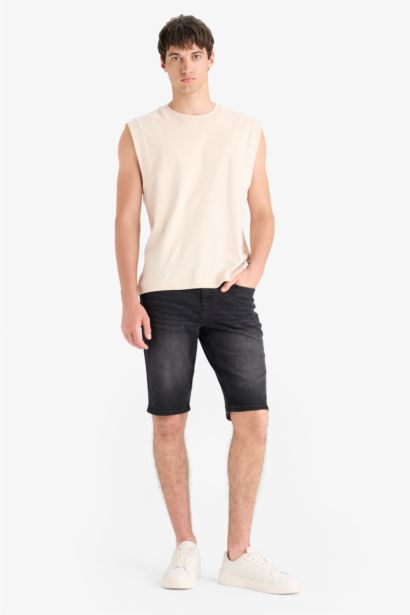 Boxy Fit Printed Crew Neck Sleeveless Tank Top