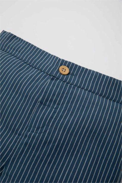 شورت ولادي مخطط قصة عادية