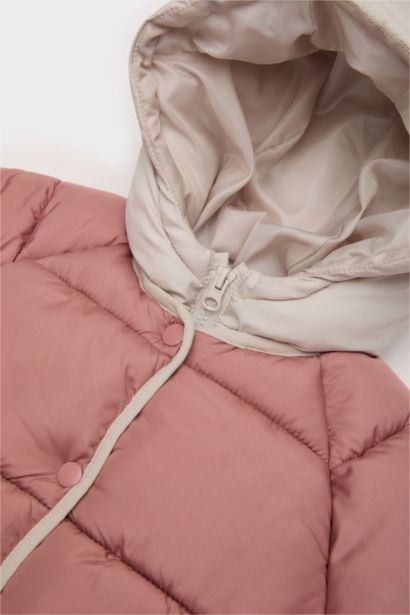 Rüzgar Geçirmez Kapüşonlu Fermuarlı Şişme Mont Kız Bebek