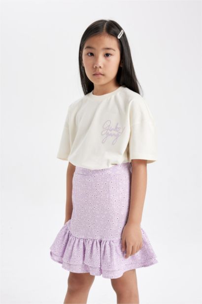 طقم تيشيرت بنات مطبوع و تنورة - قطعتين