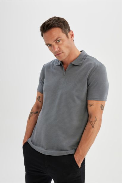 New Regular Fit Zippered Polo T-Shirt