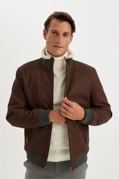 جاكيت جلد صناعي خفيف سليم فيت بياقة عالية مقاوم للماء