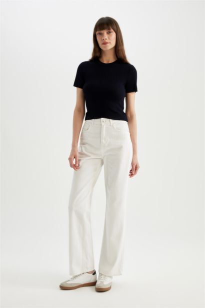 Crew Neck Ribbed Crop Pullover