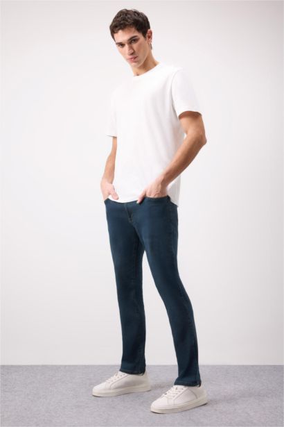 Pedro Slim Fit Normal Waist Slim Leg Jeans