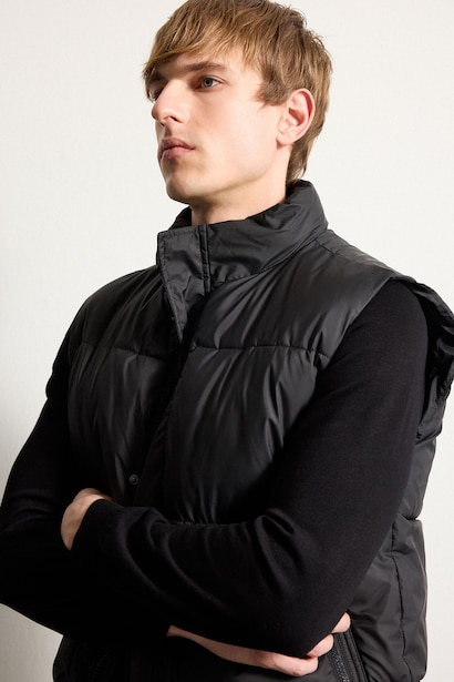 Regular Fit Stand Collar Zippered Inside Pocket Waterproof Puffer Vest