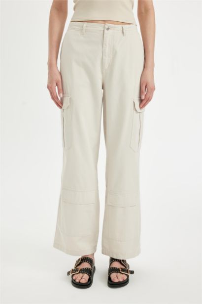Wide Leg Cargo Normal Waist Standard Length Gabardine Trousers