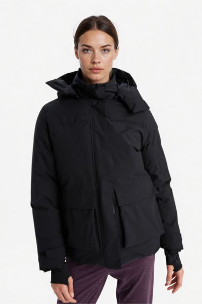 Jacket imperméable avec capuche et poches de DefactoFit