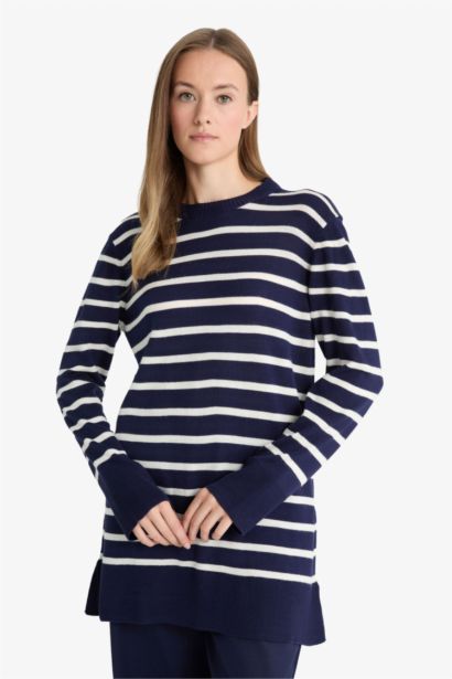 تونيك قصة عادية بياقة مستديرة