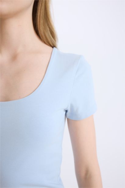 تيشيرت سليم فيت بيزك بياخة U