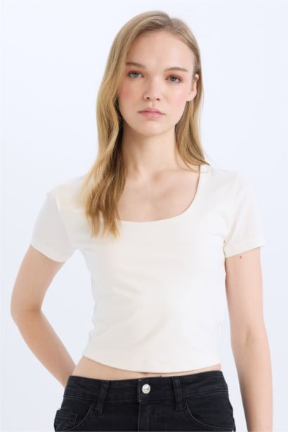 Slim Fit U Collar Short Sleeve T-Shirt