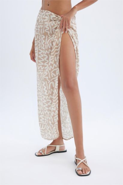 Desenli Yırtmaçlı Plaj Eteği