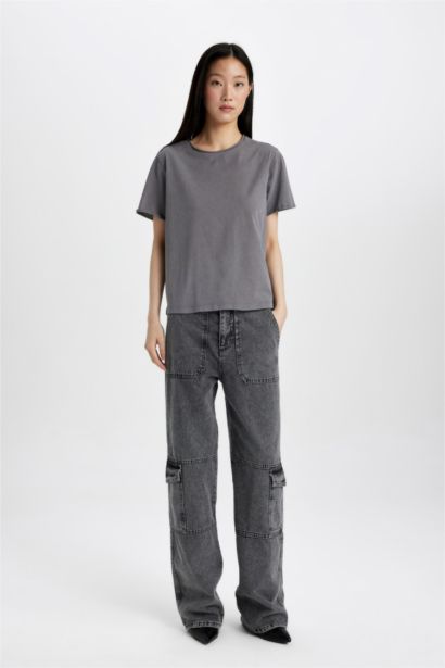 T-Shirt coupe régulière à Manches Courtes Col Rond