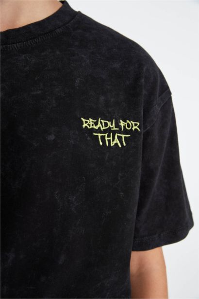 Boy Oversize Fit Crew Neck Washed Short Sleeve T-shirt