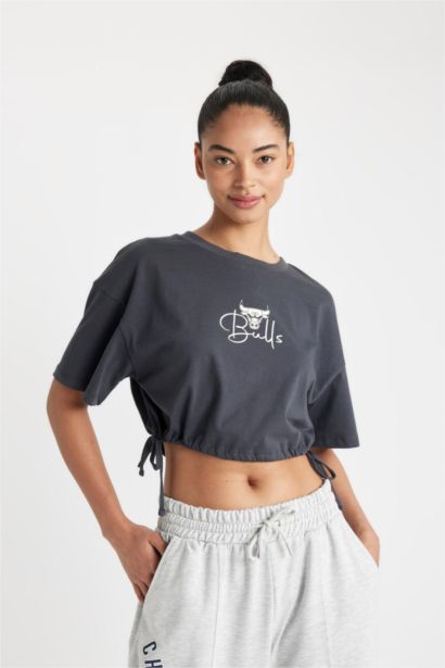 DeFactoFit NBA Chicago Bulls Crew Neck T-Shirt