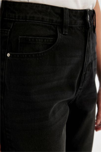 Relax Fit High Waist Ankle Length Jeans