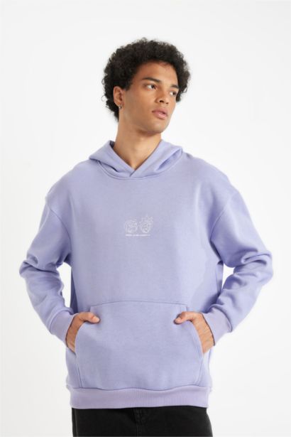 سويت شيرت أوفر سايز بغطاء للرأس من ريك ومورتي