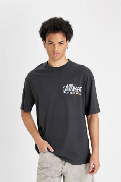 %100 Pamuk Marvel Avengers Boxy Fit Bisiklet Yaka Sırt Baskılı Kısa Kollu Tişört