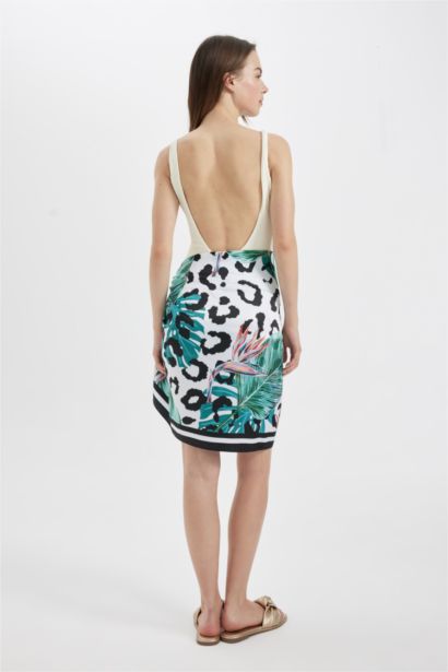 Woman Zebra Patterned Long Beach Skirt