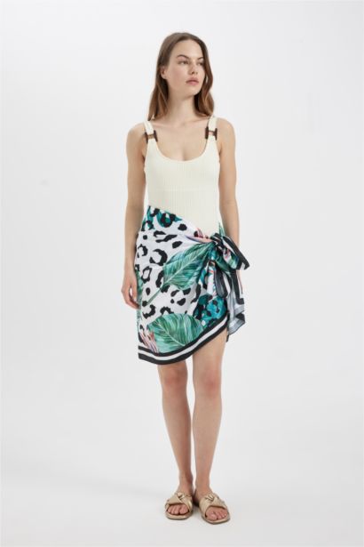 Woman Zebra Patterned Long Beach Skirt