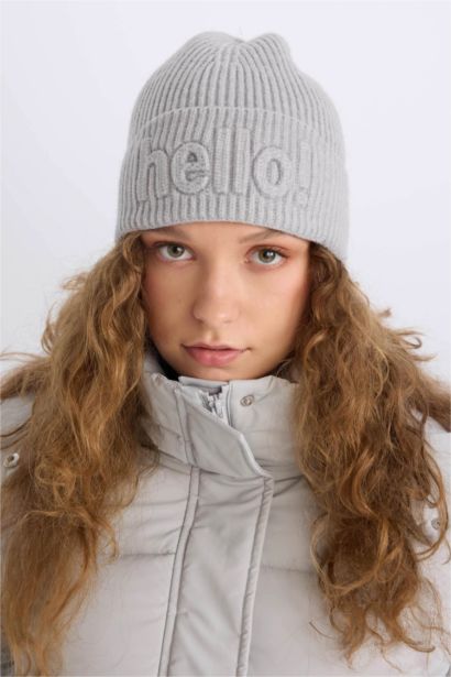 ايس كاب حريمي بطبعة شعار