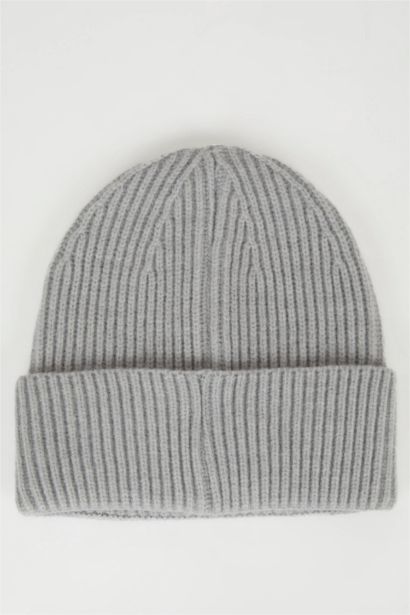 ايس كاب حريمي بطبعة شعار