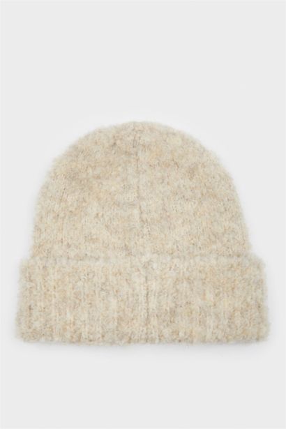 قبعة بيريه نسائي