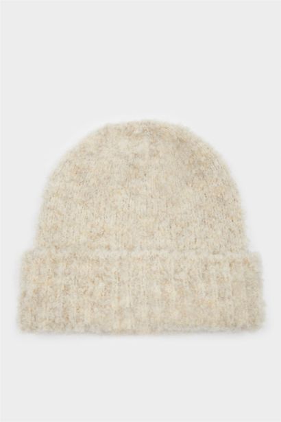 قبعة بيريه نسائي