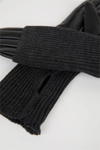 Woman Faux Leather Gloves