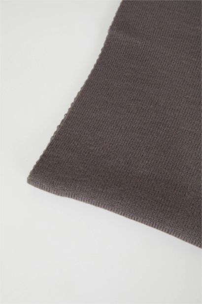 سكارف نسائي