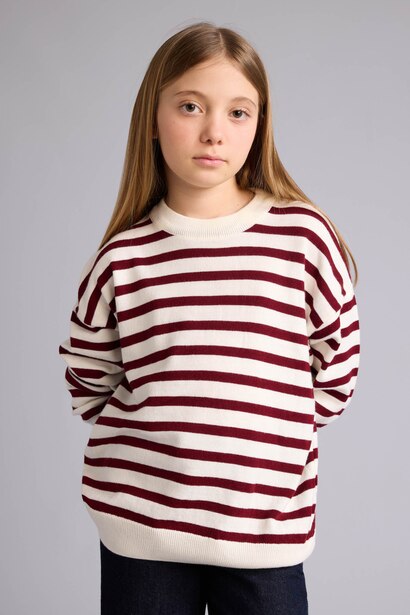 Girl Standard Fit Crew Neck Pullover
