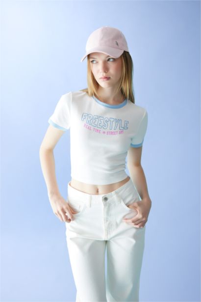 Fitted Crew Neck Printed T-Shirt