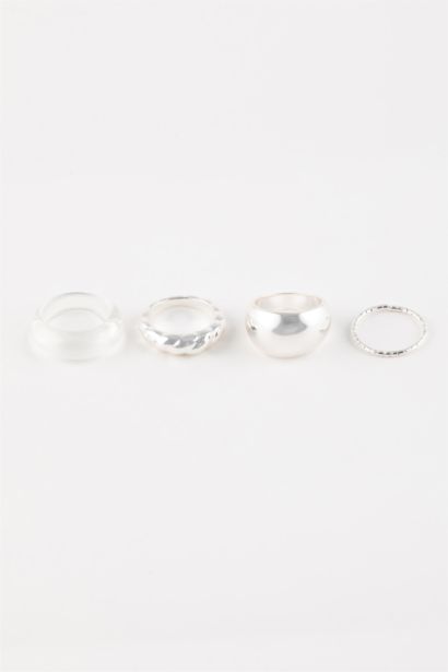 Woman 4 Piece Silver Rings
